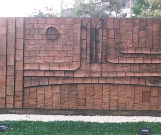 mural-terracota-biblioteca-blumenau-brasil-1983